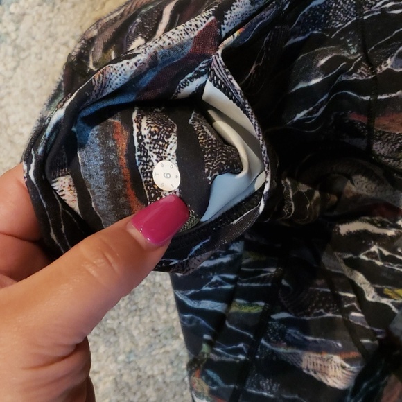 49)Lululemon Fast and Free leggings - Picture 3 of 6